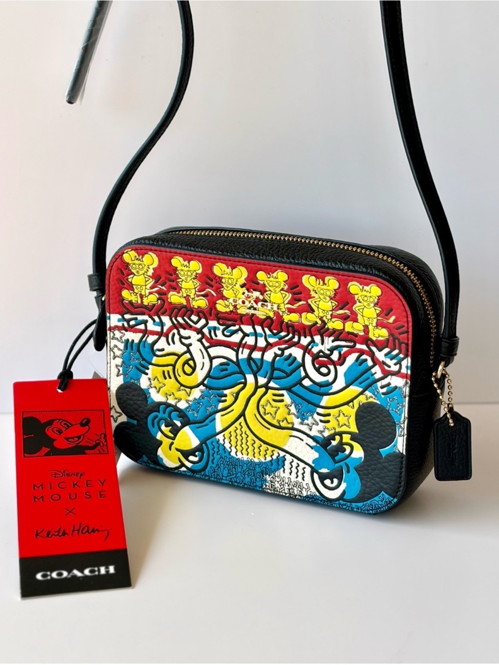 Coach Disney Mickey Mouse X
Keith Haring Mini Camera
Crossbody Bag NWT - Picture 1 of 16